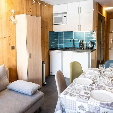 Renove - 4 Pers, 2 Chambres, Balcon, Plein Coeur, Proximite Pistes, Commerces - Fr-1-637-35 Apartment *